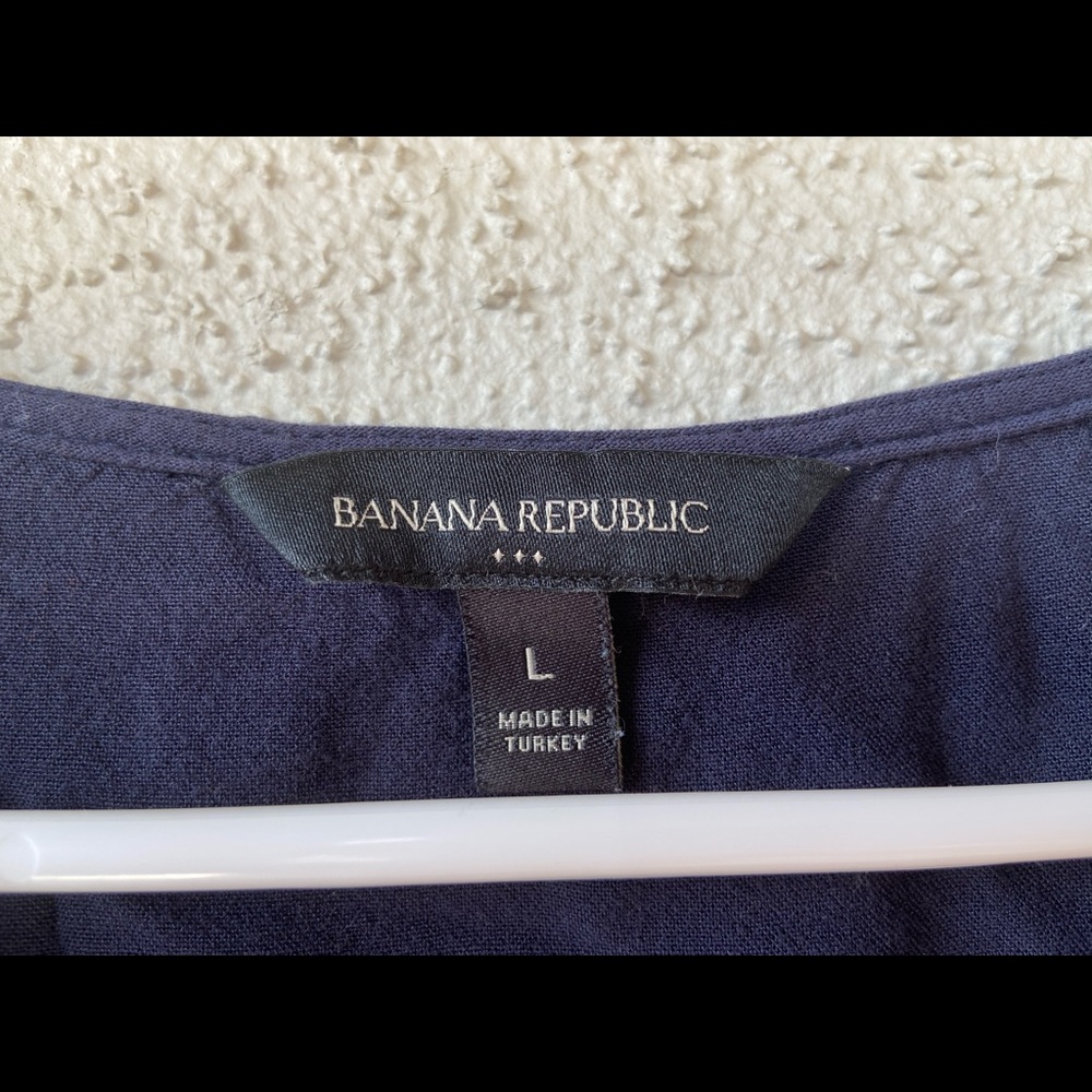 Banana Republic Blouse - Picture 3 of 3